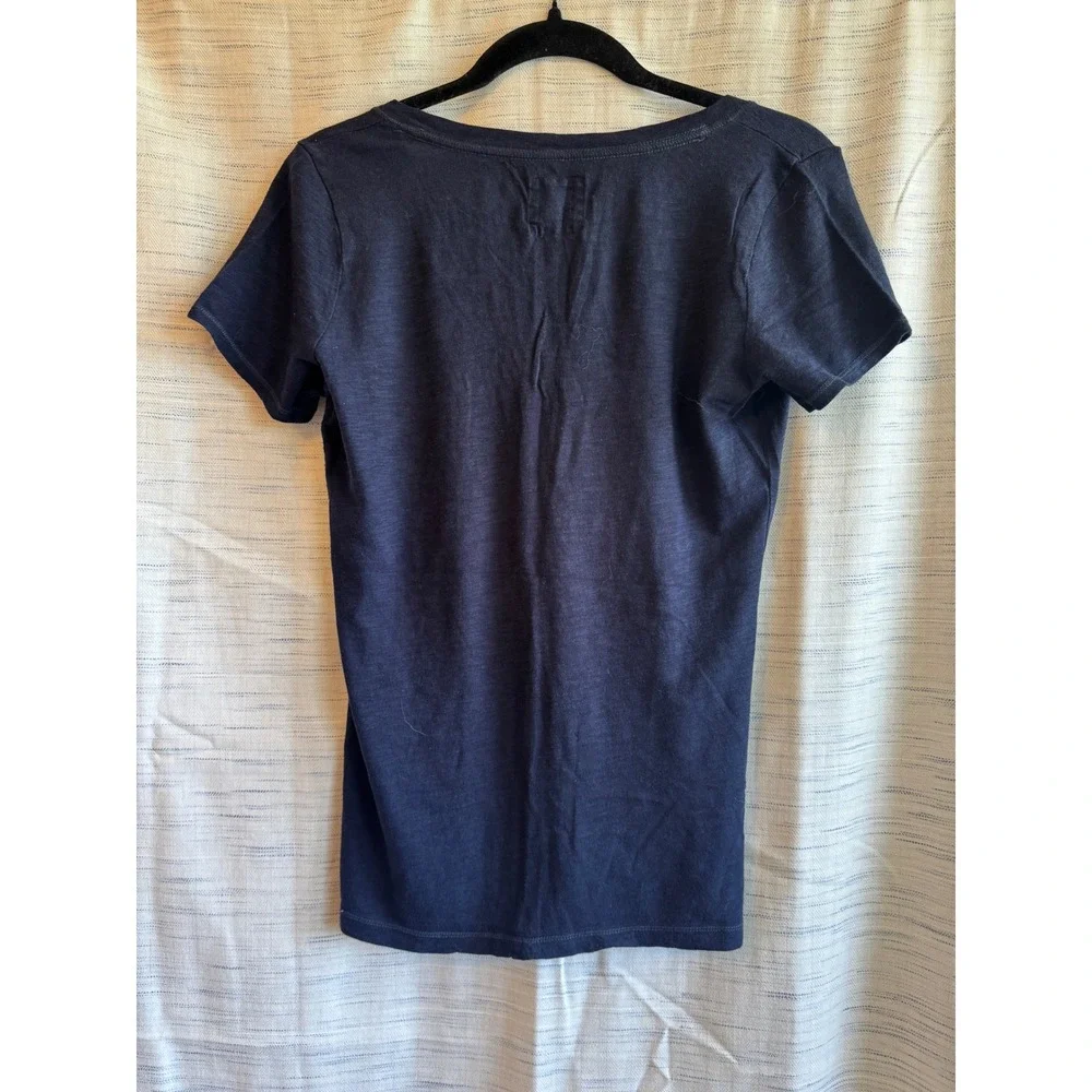 Hollister California Navy Blue V-Neck Pocket T-Shirt Small Seagull Logo Tee